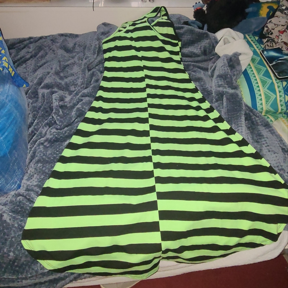 High-Low Neon Green Dress - Picture 6 of 6